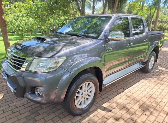 TOYOTA HILUX 3.0 SRV TOP 4X4 CD 16V TURBO INTERCOOLER DIESEL 4P AUTOMÁTICO